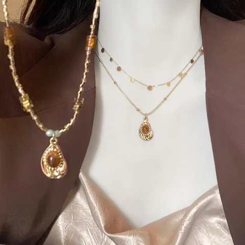 Vintage Maillard Tiger Eye Stone Pendant Necklace For Women Retro Beaded Long Sweater Chain High-end Layered Copper Jewelry Accessories