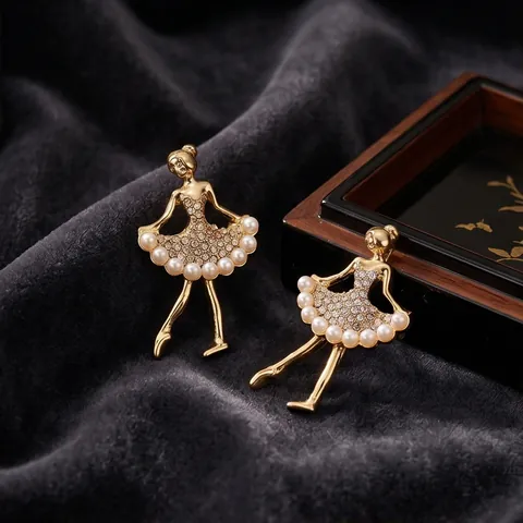 Elegant Ballet Girl Brooch For Women Zinc Alloy Artificial Pearl Rhinestone Dancer Pin Sweet Fashion Clothes Accessory Banquet Jewelry Gift