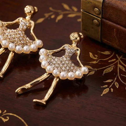 Elegant Ballet Girl Brooch For Women Zinc Alloy Artificial Pearl Rhinestone Dancer Pin Sweet Fashion Clothes Accessory Banquet Jewelry Gift