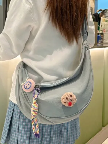 Japanse Stijl Nylon Knoedeltas Voor Dames Heren Casual Halve Maan Crossbody Tas Grote Capaciteit Studenten Schoudertas Met Hangers