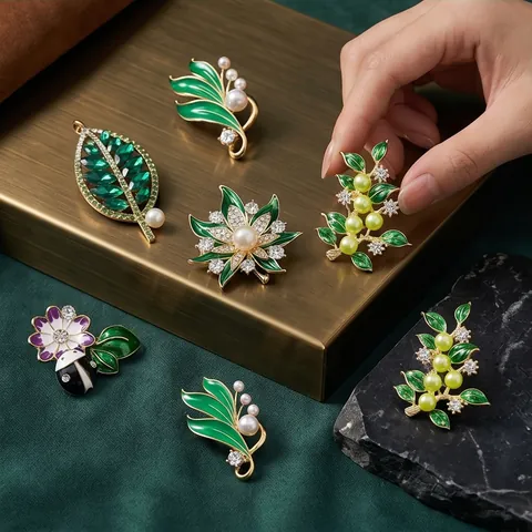 Waldgrüne Pflanzenbrosche Für Damen Legierung Strass Künstliche Perle Blatt Blume Anstecknadel Modeaccessoires Geschenk