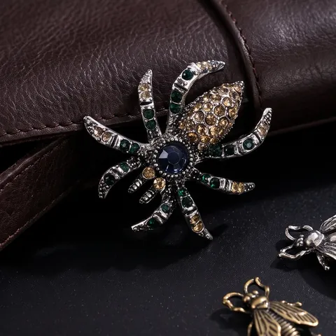 Vintage Legierung Strass Spinne Brosche Nischendesign Insekt Corsage Pin Schmuck Kleidung Reversnadel Für Damen Herren Zubehör