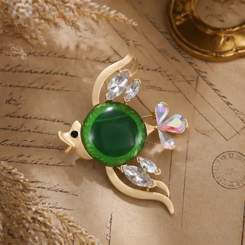 Broche de Pez Tropical Vintage Aleación Vidrio de Cristal Verde Diamantes de Imitación Incrustados Pin de Vida Marina Accesorios Mujer
