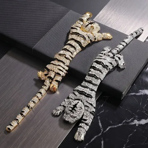 Broche Tigre Longue Travail Lourd Haut de Gamme Alliage Épingle Bijoux Animaux Unisexe Or Argent Strass Émail Broches