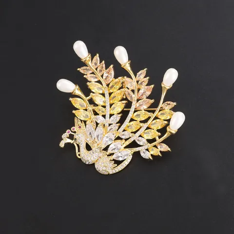 Elegant Copper Phoenix Butterfly Flower Brooch For Women High-End Rhinestone Artificial Pearl Pin Accessory Gift