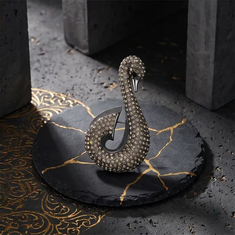 Luxurious Alloy Rhinestone Swan Brooch Pin For Women Elegant Swan Design High End Suit Coat Accessories Jewelry Gift