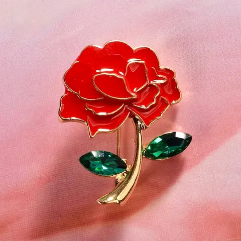 Retro Red Enamel Flower Brooch For Women Alloy Rhinestone Rose Carnation Accessory Gold Plated Corsage For Suit Qipao Wedding Jewelry