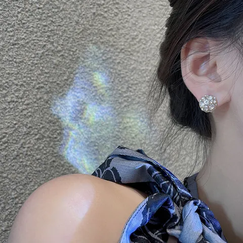 Pendientes Magnéticos de Diseño de Estilo Coreano Brillantes con Esfera de Diamantes de Imitación para Mujer Clip de Hueso de Oreja Sin Perforación Pendientes de Bola de Aleación Geométrica Joyería de Moda