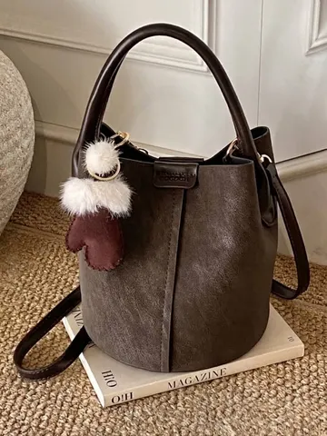 Vintage Damen Beuteltasche Hochwertiges Kunstleder Handtasche Urban Minimalist Nählinie Umhängetasche Mit Plüsch Anhänger