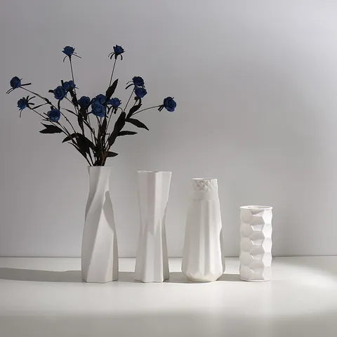 Minimalist White Ceramic Vase Nordic Geometric Spiral Flower Pot For Dried Flowers Hydroponics Home Living Room Office Decoration
