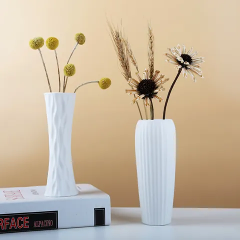 Modern Minimalist White Ceramic Flower Vase Handmade Textured Decorative Vase For Living Room Centerpiece Tabletop Home Decor