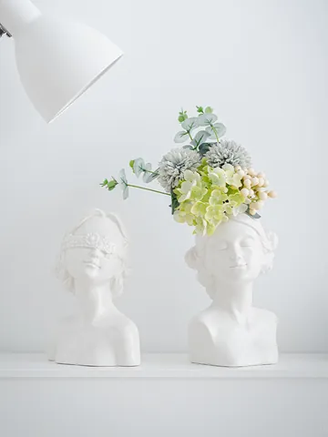 Nordic Creative Ceramic Face Vase Modern Minimalist Portrait Bust Glazed Biscuit Fired Flower Vase Home Living Room Decor Ornament