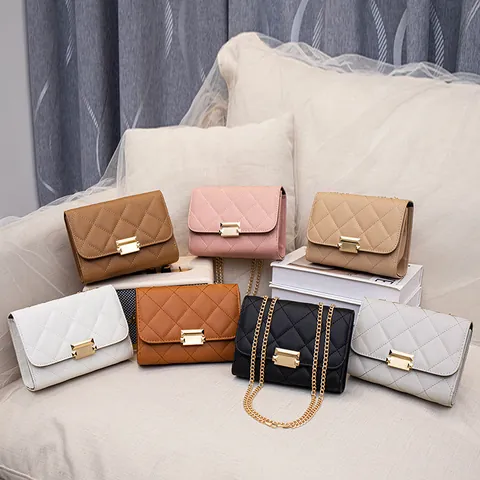 Women Quilted Diamond Square Crossbody Bag Fashion PU Leather Chain Strap Shoulder Bag Elegance Turn Lock Evening Flap Clutch Bag