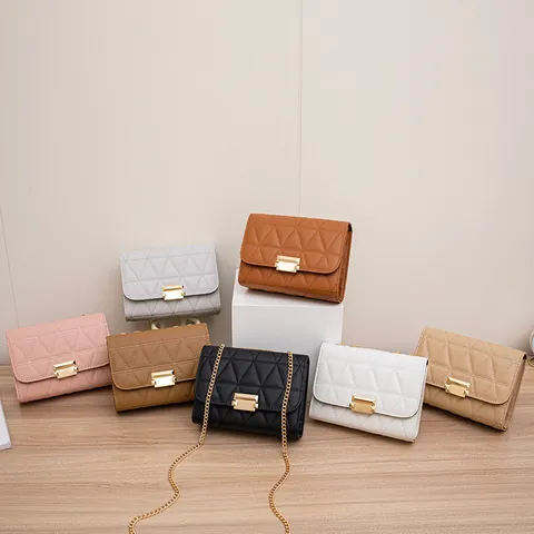 Fashion Triangle Quilted PU Leather Small Square Crossbody Bag Women Metal Chain Strap Shoulder Bag With Lock Closure
