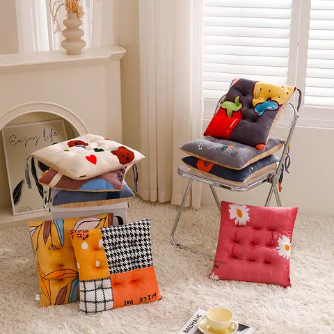 Coussin de Chaise en Peluche Doux Imprimé Géométrique Dessin Animé Coussin de Siège Chaud Avec Sangles pour Bureau École Maison