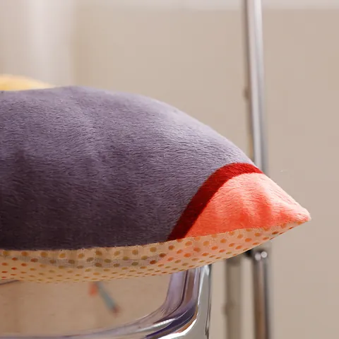 Coussin de Chaise en Peluche Doux Imprimé Géométrique Dessin Animé Coussin de Siège Chaud Avec Sangles pour Bureau École Maison