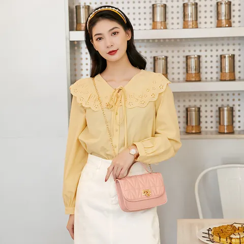 Women Embroidered Quilted Shoulder Bag PU Leather Chain Crossbody Handbag With Metal Lock Small Square Bag Casual Daily Fashion