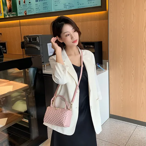 Retro Pillow Bag For Women Monogram Print PU Leather Handbag With Butterfly Hardware Shoulder Crossbody Boston Bag