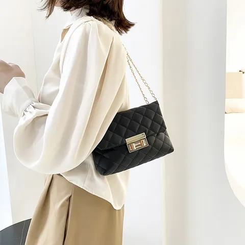 Women Quilted Chain Bag Fashion Square Shoulder Crossbody Bag With Metal Lock Street Style Casual Purse