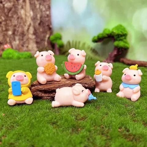 Mini Cartoon Pig Figurine Resin Micro Landscape Ornament Cake Decoration Desktop Car Decor Cute Animal Piggy Sculpture