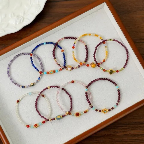 Braccialetto di Perline in Cristallo di Pietra Naturale Stile Cinese Moderno per Donna Granato Ametista Lusso Leggero Gioielli Etnici Eleganti