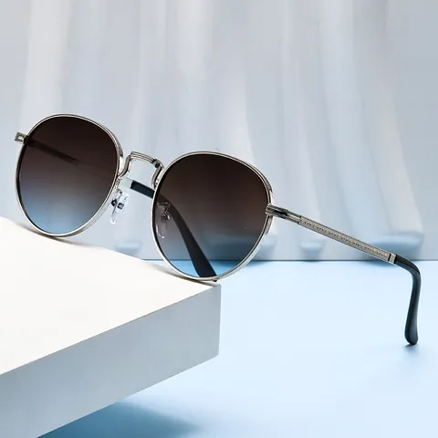 Retro Ronde Metalen Zonnebril Voor Dames Heren Mode Vintage Cirkel Montuur Zonnebril UV400 Bescherming Gradiënt Glazen Trendy Bril