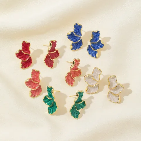 Orecchini a Bottone a Forma di Fiore con Foglia d'Acero Stile Mori Coreano per Donna Orecchini Colorati in Smalto e Strass Gioielli in Lega di Zinco