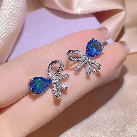 Lussuoso Set di Gioielli in Lega Blu Goccia d'Acqua con Strass per Donna Elegante Collana con Ciondolo a Fiocco Orecchini Anello Aperto Festa Banchetto