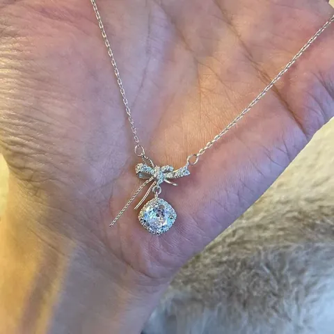 Sweet Bowknot Square Zirconia Pendant Necklace For Women Zinc Alloy Rhinestone Clavicle Chain Jewelry Valentine's Day Gift