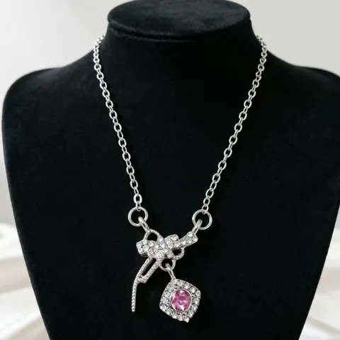Sweet Bowknot Square Zirconia Pendant Necklace For Women Zinc Alloy Rhinestone Clavicle Chain Jewelry Valentine's Day Gift