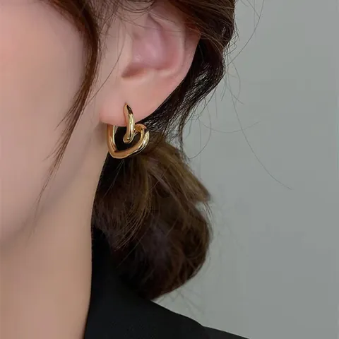 Korean Style Minimalist Heart Stud Earrings For Women Chic Gold Silver Plated Alloy Heart Shaped Hoop Earrings Jewelry Gift