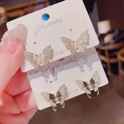 Squisiti Orecchini a Bottone a Farfalla Con Perno in Acciaio Inossidabile Zirconia Micro Intarsiata Perla Artificiale Gioielli Moda Donna Regalo