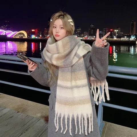 Damen Winter Warm Karrierter Schal Mehrfarbig Gestreift Quasten Schal Dick Weich Polyester Schultertuch Für Casual Alltag