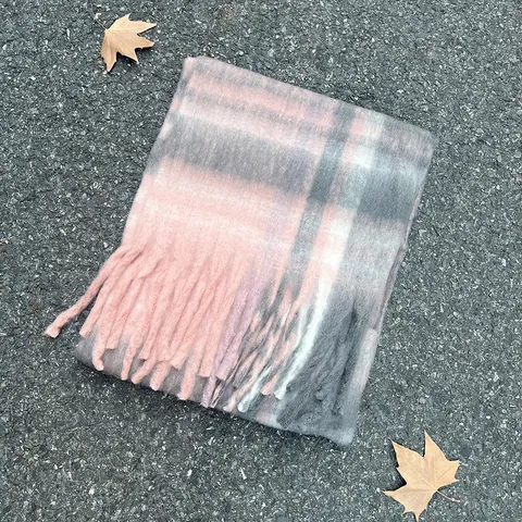 Koreanischer Stil Mohair-ähnlicher Karierter Schal Für Damen Winter Warm Verdickt Gitter Schal Mit Quasten Weich Lang Schal