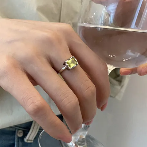 Light Luxury Copper Rhinestone Geometric Rings For Women Wave Texture Heart Square Grape Green Gemstone Fashion Statement Finger Ring Jewelry
