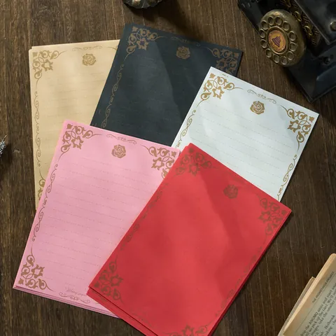 Carta da Lettere Vintage a Righe con Fiori di Rosa Cancelleria Kraft per San Valentino Carta a Righe Estetica