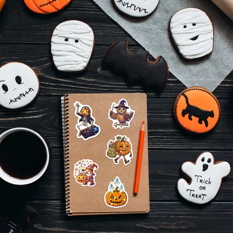 Holografische Sternenfilm Halloween Aufkleber Cartoon Kürbis Geist Schädel Wasserdichte Vinyl Aufkleber Für Kinder DIY Deko