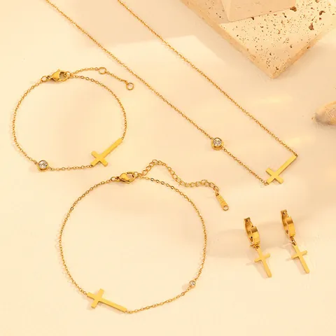 Vintage 18K Goud Verguld Titaniumstaal Kruis Sieradenset Voor Dames Strass Kruis Ketting Armband Oorbellen Enkelbandje Set