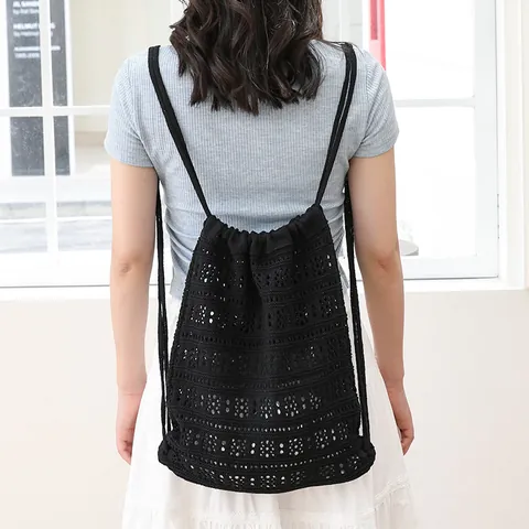 Mochila de Hilo de Algodón Tejido Calado Estilo Japonés Bolso de Hombro Casual con Cordón para Mujer Bolso de Punto de Viaje y Playa Moda