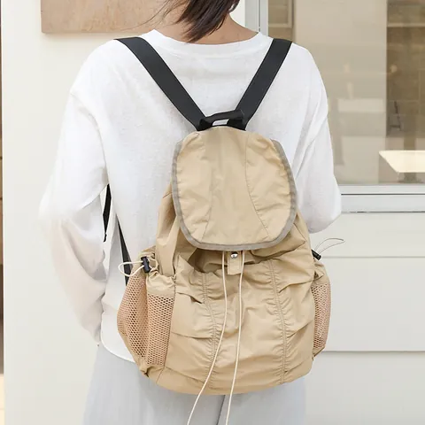 Mochila de Nailon con Pliegues Casual Japonesa para Mujer Gran Capacidad Solapa con Cordón Bolsa Escolar con Bolsillos Laterali de Malla