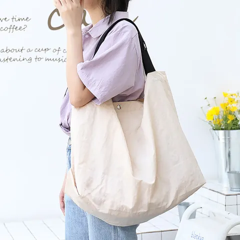 Grote Capaciteit Waterdichte Nylon Draagtas Dames Casual Koreaanse Stijl Schoudertas Veelzijdige Lichtgewicht Reistas