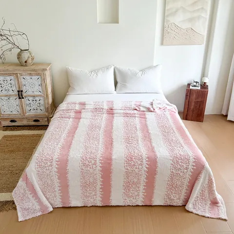Modern Striped Flannel Blanket Double Sided Fleece Cationic Jacquard Soft Polyester Throw For Sofa Bed Office Nap Blanket Gift