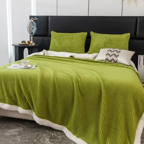 Verdickte Doppelschichtige Decke Weiche Flanell Lamm Samt Bettdecke Einfarbig Warme Nickerchen Decke Für Winter Zuhause Schlafzimmer