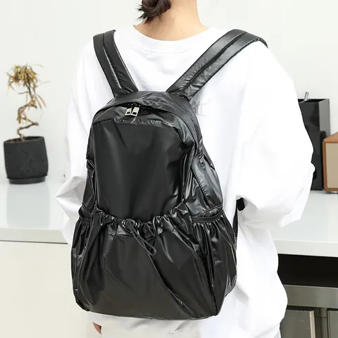 Koreanischer Stil Plissierter Kordelzug Rucksack Metallisch Glänzend Polyester Mode Schultasche Für Damen Herren Lässig Tagesrucksack