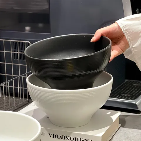 Modern Minimalist Ceramic Ribbed Bowl Matte Frosted Soup Bowl Dessert Fruit Serving Rice Bowl For Daily Home Kitchen