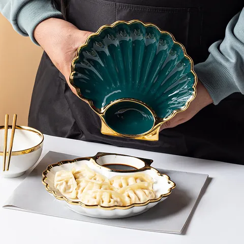 Assiette à Raviolis en Céramique Nordique Avec Compartiment à Sauce Bordure Dorée Forme de Coquille Élégante Vaisselle Assiette de Dîner Couleur Unie