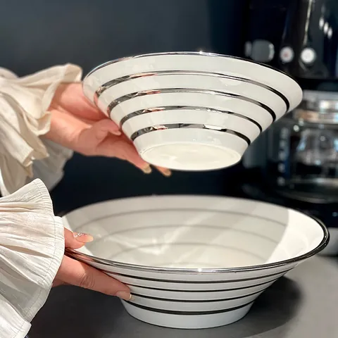 Bol a Ramen en Ceramique Luxe Leger Blanc Bord Argente Minimaliste Porcelaine Rayee Bol a Salade Vaisselle de Maison