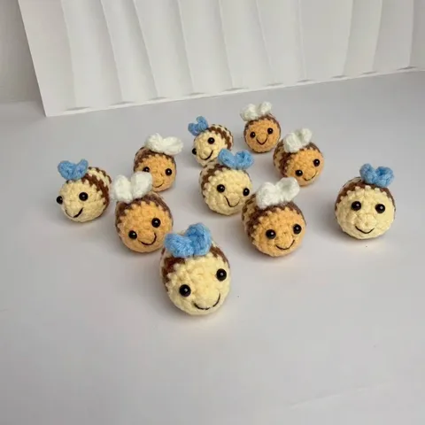 Handgemaakte Gehaakte Kleine Bij Sleutelhanger Garen Gebreide Tekenfilm Hommel Tas Auto Hanger Ornament Cadeau Voor Vrouwen Kinderen