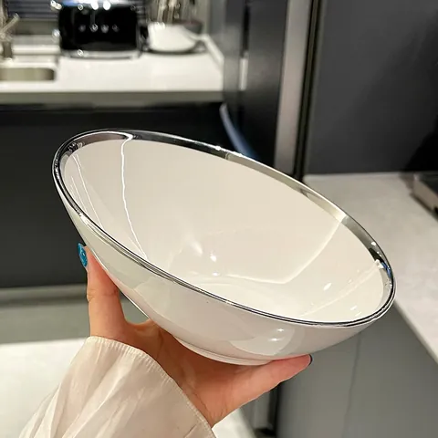 Bol à Salade de Fruits en Céramique Blanche Minimaliste Moderne Avec Bord Argenté Bol à Soupe Créatif Bol à Dessert Vaisselle de Cuisine