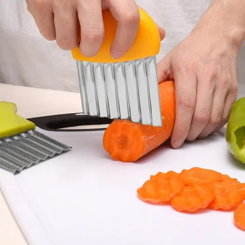 Stainless Steel Wave Potato Cutter Crinkle Cut Slicer For Vegetables French Fry Slicer With Ergonomic Plastic Handle Kitchen Tool